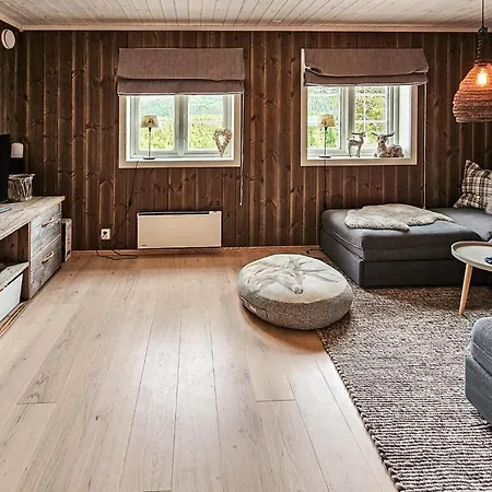 3 Bedroom Lovely In Skollenborg Lindaskroken